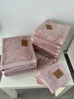 Lot de serviettes de bain AQUANOVA - 14 pièces, Huis en Inrichting, Badkamer | Badtextiel en Accessoires, Nieuw, Handdoek, Roze