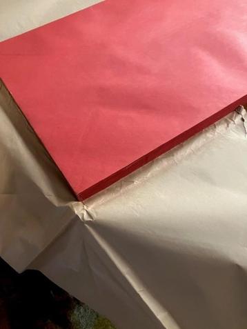 inpakpapier beschikbaar voor biedingen