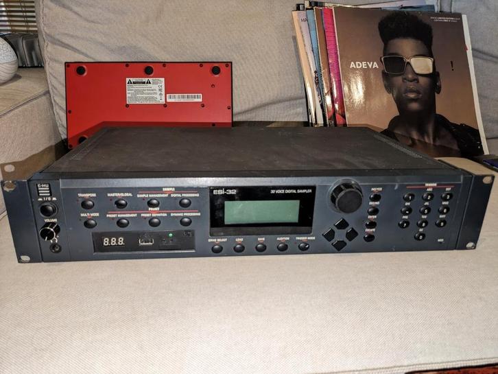 E-mu (emu) ESI 32 met Spdif en Gotek, Musique & Instruments, Échantillonneurs, Utilisé, Enlèvement ou Envoi