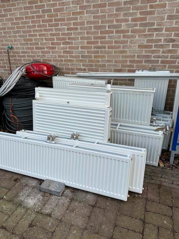 Zijn Geplaatst geweest maar nog nooit gebruikt! 0484 993359 beschikbaar voor biedingen