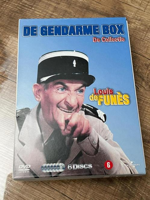 Dvd box - Louis De Funes - De Gendarmen van saint tropez., Cd's en Dvd's, Dvd's | Komedie, Zo goed als nieuw, Actiekomedie, Boxset