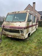 Oldtimer mobilhome jaren 90 motor loopt vast, Caravans en Kamperen, Particulier, 8 meter en meer