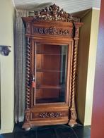 Vitrinekast, Enlèvement