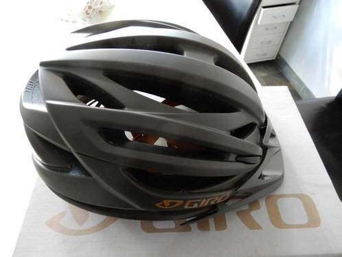 Giro MIPS fietshelm als nieuw, Fietsen en Brommers, Fietsaccessoires | Fietshelmen, Zo goed als nieuw, L, Ophalen of Verzenden