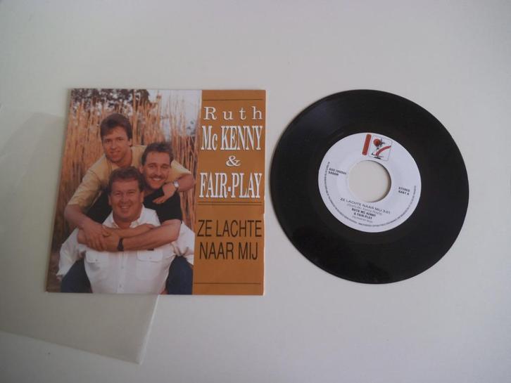 7" Ruth Mc Kenny & Fair-play Ze lachte naar mij, Cd's en Dvd's, Vinyl Singles, Gebruikt, Single, 7 inch, Ophalen of Verzenden