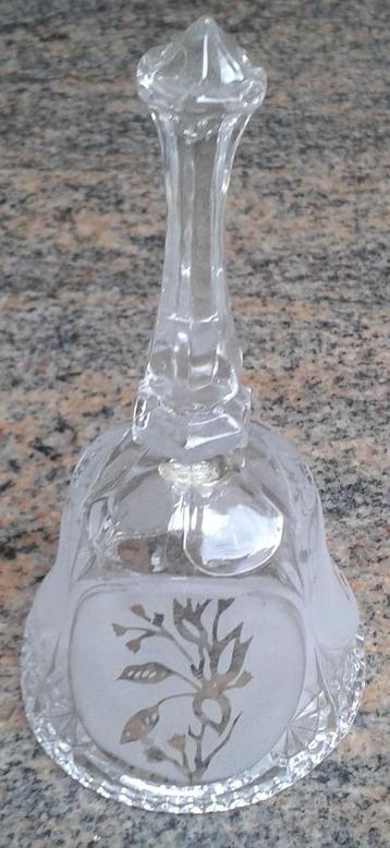 Decoratieve glazen tafelbel - geëtst bloemenmotief – vintage beschikbaar voor biedingen