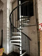 oude metalen wenteltrap, Doe-het-zelf en Bouw, Ophalen of Verzenden, Zo goed als nieuw, Trap