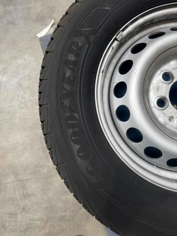 Mercedes Sprinter velgen met banden 235/55 r16 beschikbaar voor biedingen