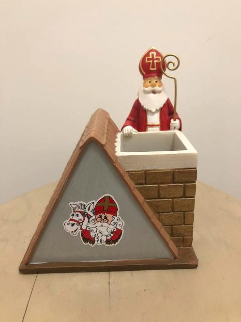 Spaarpot • Saint-Nicolas • decoratie, Verzamelen, Spaarpotten, Zo goed als nieuw, Ophalen