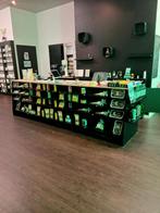 Toonbank uit massief hout ,4 schappen.scharnierpoortje..., Maison & Meubles, Armoires | Vitrines, Enlèvement, Comme neuf