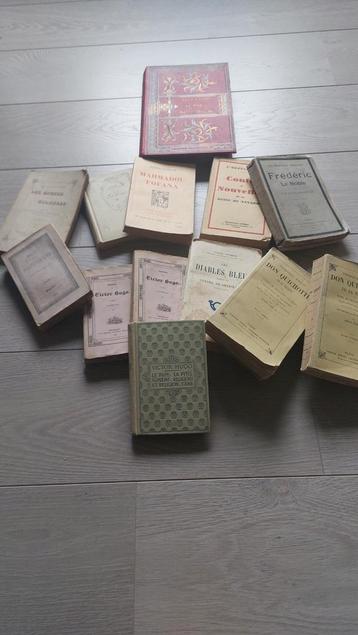Lot Oude antieke boeken €10 beschikbaar voor biedingen