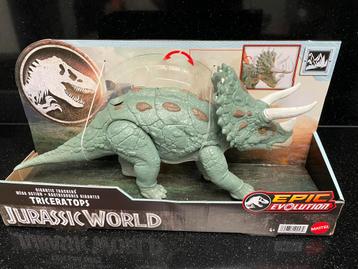 Jurassic World - Triceratops . beschikbaar voor biedingen