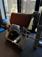 Scott bench (bicep curls) Technogym, Ophalen, Krachtstation, Armen, Zo goed als nieuw