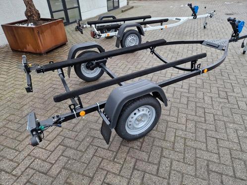 STT750 JETSKI trailer - wit of zwart - 1230+btw, Sports nautiques & Bateaux, Remorques bateau, Neuf, Remorque jet-ski, Enlèvement ou Envoi