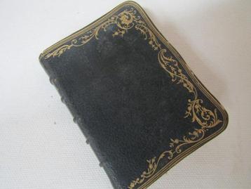 Oud missaal van Sint Antonius van Padova uit 1900 beschikbaar voor biedingen