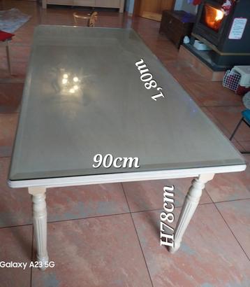 ☀️ table en bois cerisé avec verre de protection 