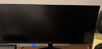 2x LG Ultrawide 29” monitors beschikbaar voor biedingen