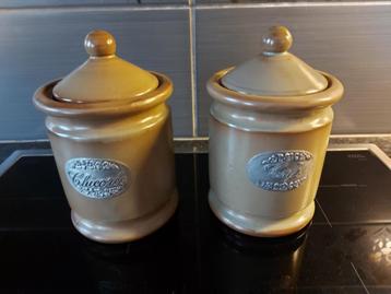 Lot de onze contenants de cuisine en terre cuite  beschikbaar voor biedingen