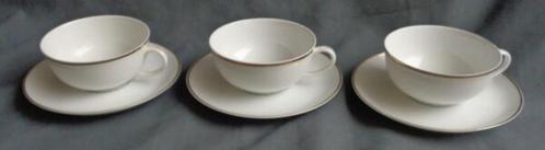 ARZBERG 2000 GOLD RIM 3x tasse à thé et soucoupe H5xO10cm 15, Maison & Meubles, Cuisine | Vaisselle, Utilisé, Enlèvement ou Envoi