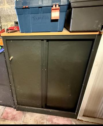 Armoire métallique porte coulissante 80 x 45 x H105 beschikbaar voor biedingen