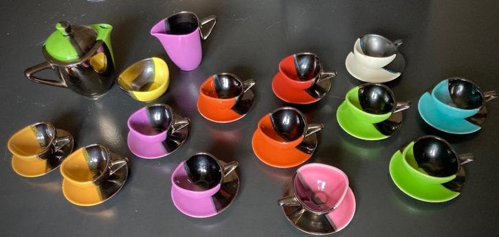 LUC Vallauris 27-delig theeservies 1950/60, Antiek en Kunst, Antiek | Keramiek en Aardewerk, Ophalen of Verzenden