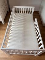 Peuter bed in goede staat (met matras), Kinderen en Baby's, Kinderkamer | Bedden, Ophalen, Zo goed als nieuw, Matras