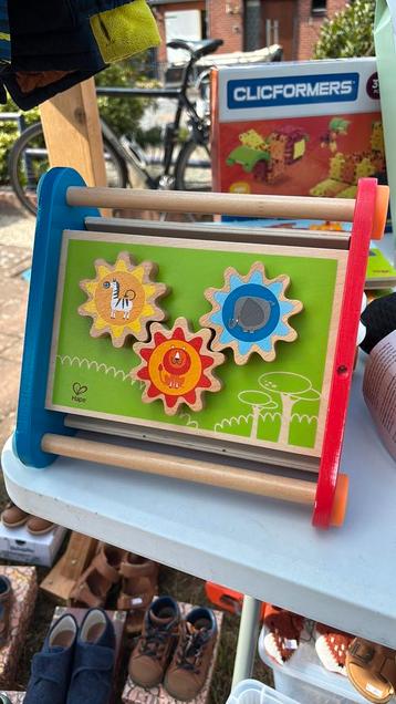 Hape activiteitenbox blabloom beschikbaar voor biedingen