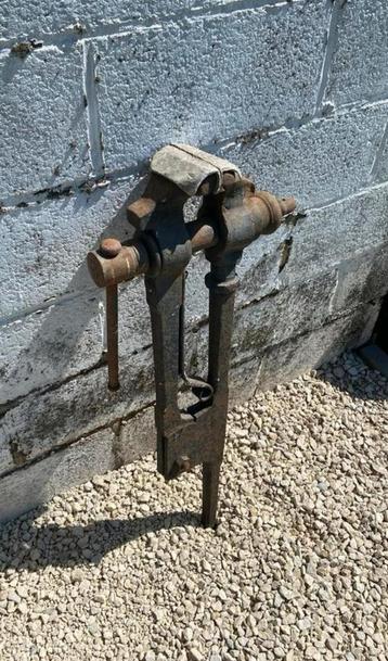 Bankschroef beschikbaar voor biedingen