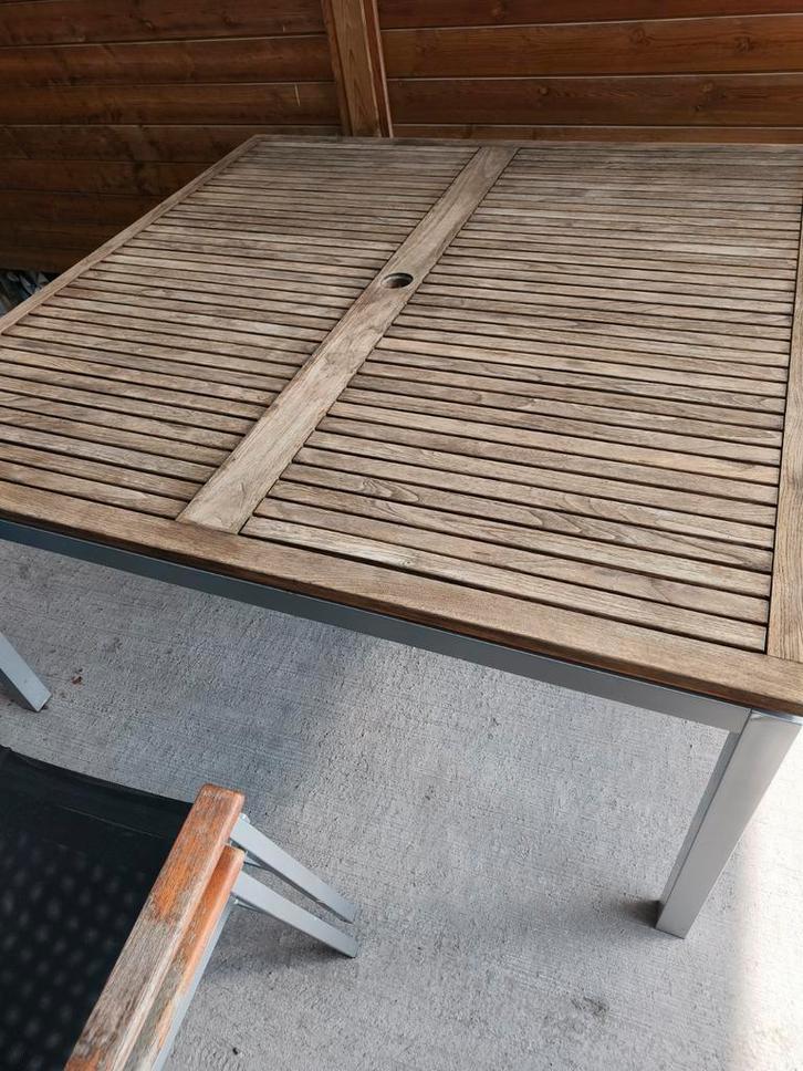 Vierkante 1,5 op 1,5 met alu poten en 8 stoelen ., Tuin en Terras, Terrasdelen en Vlonders, Zo goed als nieuw, Hout, Ophalen