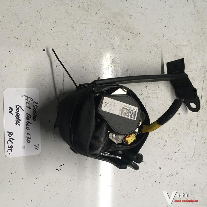 Fiat Doblo 1.3 Diesel 2011 2500100   Gordel Linksvoor of Rec, Auto-onderdelen, Interieur en Bekleding, Gebruikt, Ophalen of Verzenden