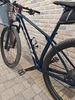 Carbon trek nieuwprijs 2500€. Lichte krasjes te bespeuren., Ophalen