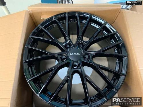 Nieuw 19 inch Gloss Black BMW 3 G20 set inc Vredestein TPMS, Auto-onderdelen, Banden en Velgen, Banden en Velgen, 19 inch, 245 mm