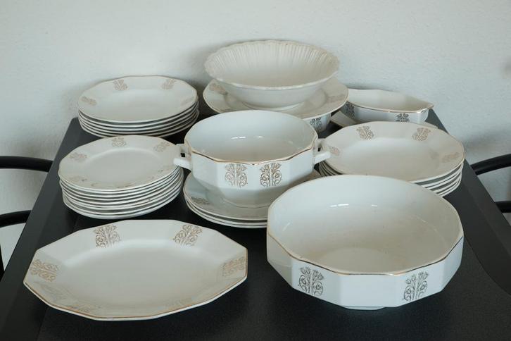 Antiek 32-delig servies – Faïencerie Saint-Ghislain, Antiek en Kunst, Antiek | Servies compleet, Ophalen