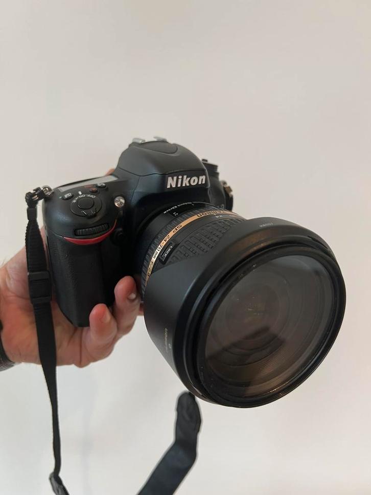 Nikon D610 met twee lenzen tamron en veel acc. als nieuw, Audio, Tv en Foto, Fotocamera's Digitaal, Zo goed als nieuw, Nikon, Ophalen of Verzenden