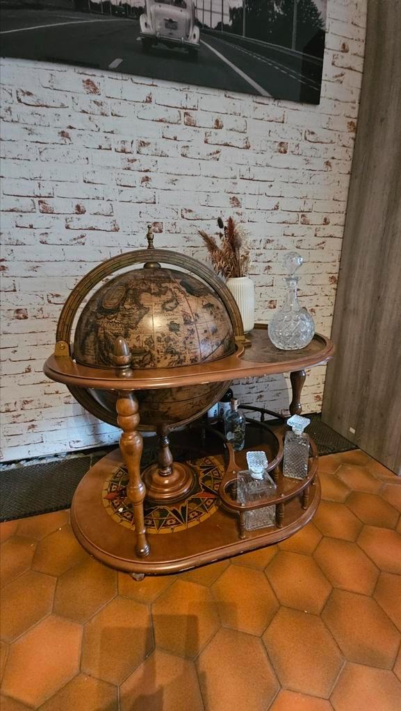 Wereldbol bar, Huis en Inrichting, Barren, Ophalen