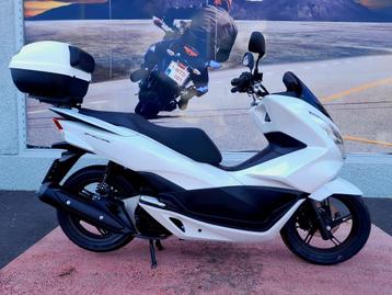 HONDA PCX 125 Garantie 1 ou 2 ans MOTOSD disponible aux enchères