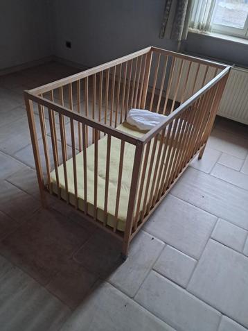 KINDERBED    / BABYBED beschikbaar voor biedingen
