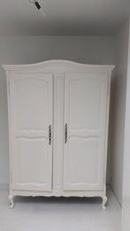 Antieke kleerkast, Ophalen