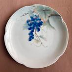 J & C & Co., Jaeger & Co. Raisin botanique en porcelaine, Antiquités & Art, Antiquités | Plateaux, Enlèvement ou Envoi