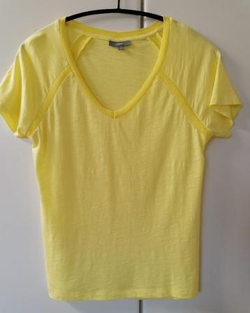Zacht gele T-shirt met V-hals, M beschikbaar voor biedingen