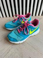 Adidas maat 35, NIKE, Gebruikt, Meisje, Sportschoenen