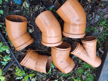 pvc buizen koppelstukken dia 160  beschikbaar voor biedingen