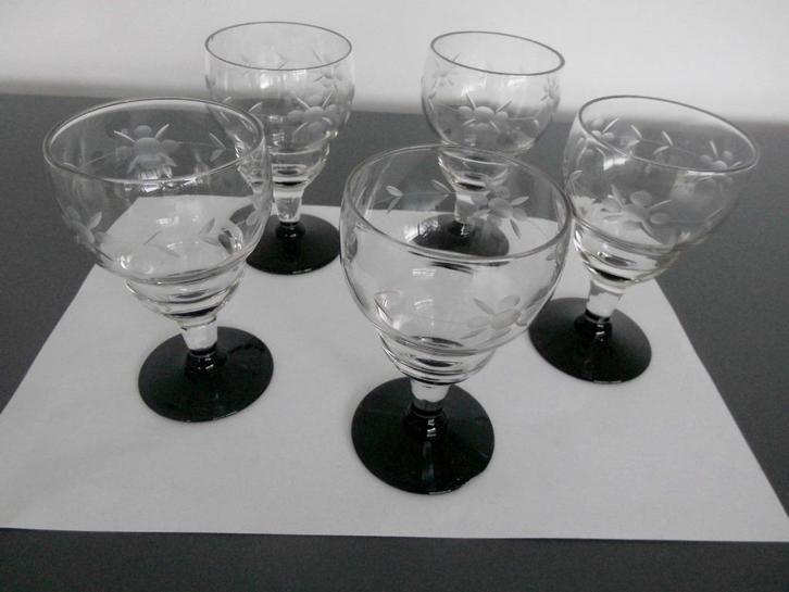 VEEL van 5 gegraveerde glazen, Verzamelen, Glas en Drinkglazen, Zo goed als nieuw, Overige typen, Ophalen of Verzenden