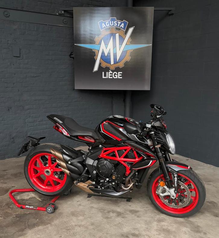 Mv Agusta Dragster RC scs - Garantie 1 an- reprise possible, Motos, Motos | MV Agusta, Particulier, Naked bike, plus de 35 kW