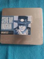 Stevie Ray Vaughan - Greatest Hits - Steel box, CD & DVD, CD | Rock, Pop rock, Utilisé, Enlèvement ou Envoi