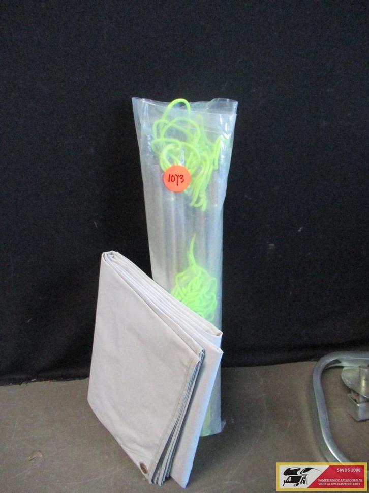 windscherm met tentstokken nr. 1073, Caravans en Kamperen, Caravanaccessoires, Gebruikt, Ophalen of Verzenden