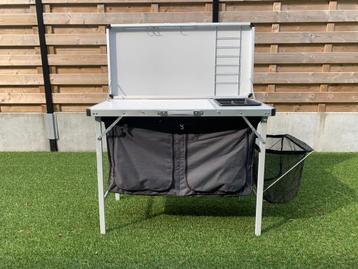 Camping keukentje te koop beschikbaar voor biedingen