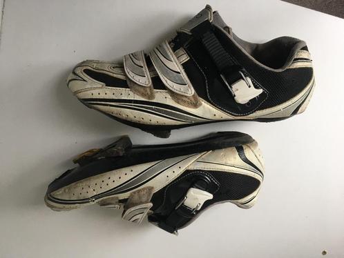 TE KOOP: Shimano R087 koersschoenen, wit, maat 44, Sports & Fitness, Cyclisme, Utilisé, Chaussures, Enlèvement ou Envoi