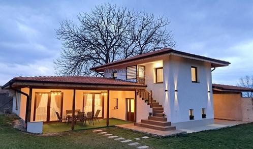 Luxury Bulgarian house in Elhovo Stara Zagora close to lakes, Immo, Buitenland, Overig Europa, Woonhuis, Dorp