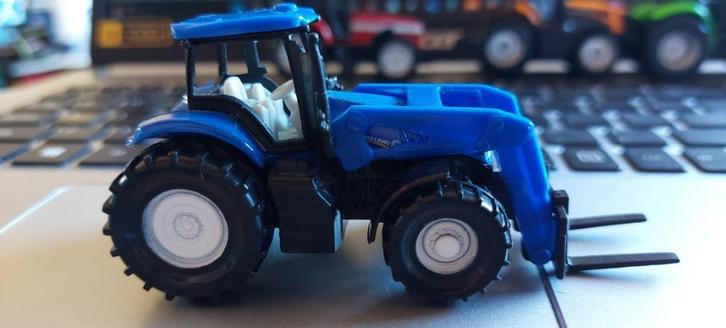 H0LK 0828 TRACTOREN VAN SIKU 1:87., Hobby en Vrije tijd, Modelauto's | 1:87, Zo goed als nieuw, Hijskraan, Tractor of Landbouw